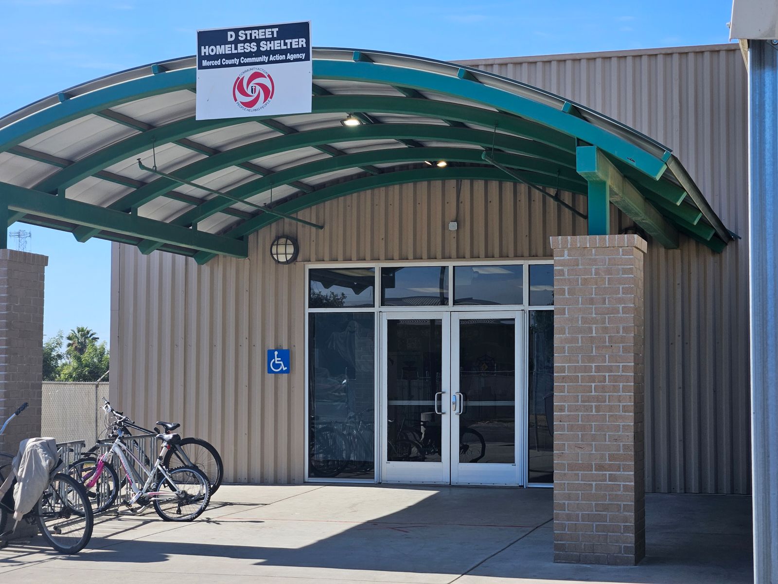 D Street Homeless Shelter in Merced CA where single men or women can stay, or you can donate items to help those in need